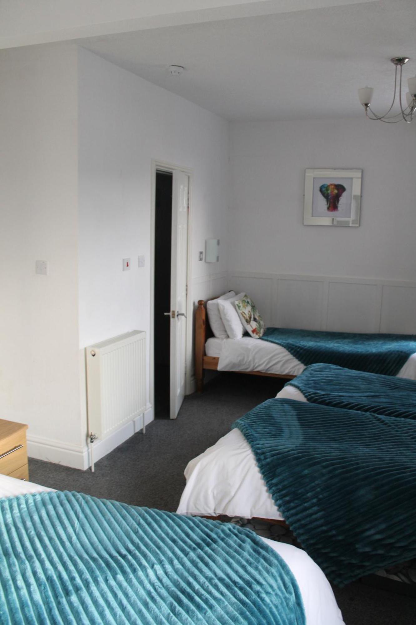 Hawthorn House 3*